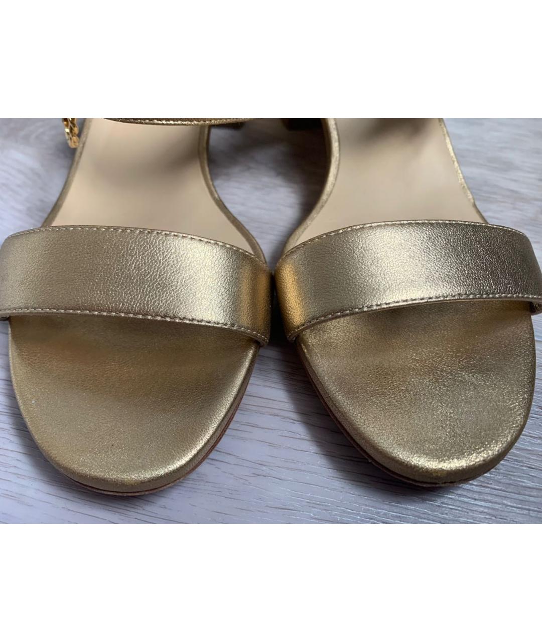 CHANEL PRE-OWNED Золотые кожаные босоножки, фото 6