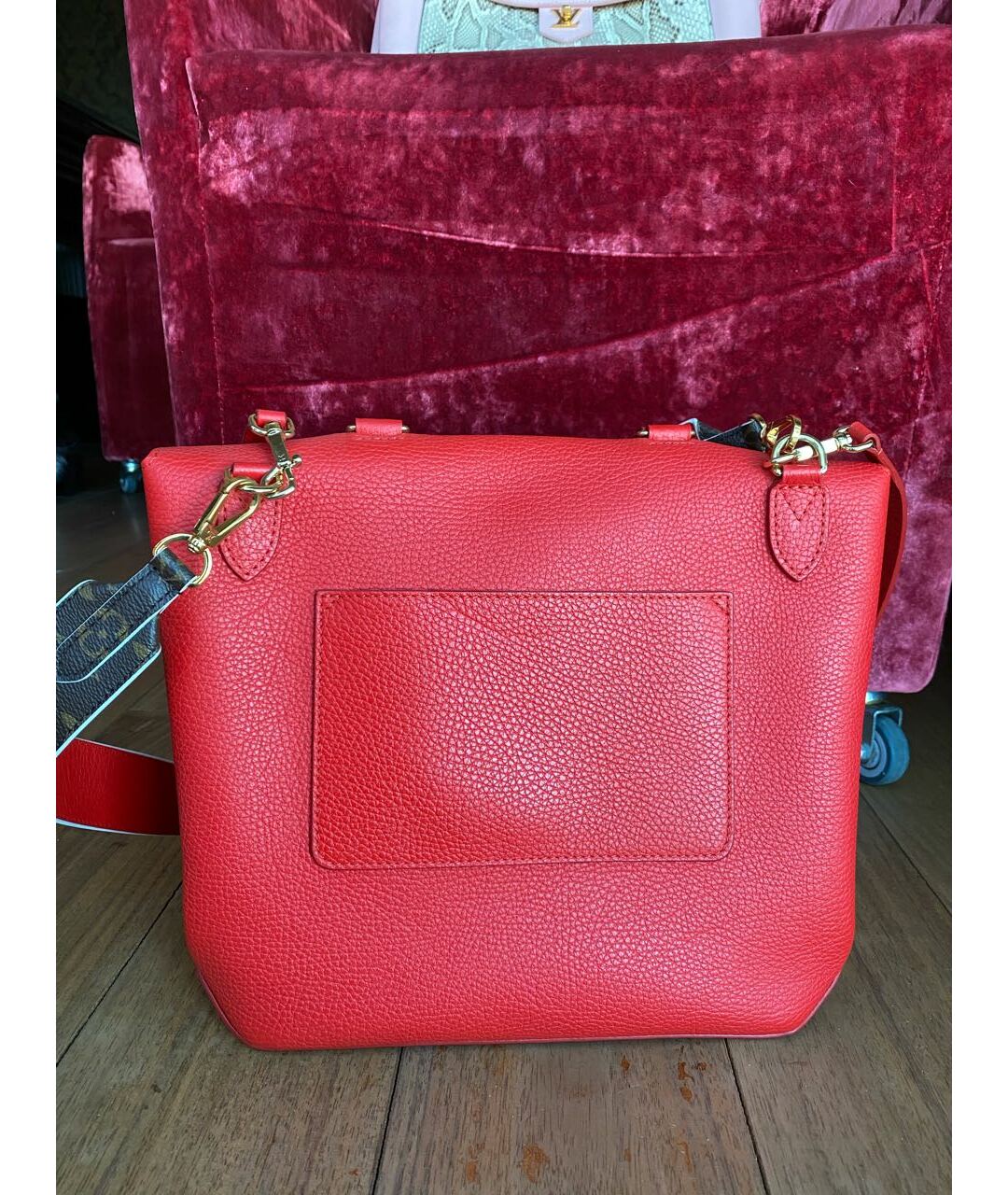 LOUIS VUITTON Розовая кожаная сумка с короткими ручками, фото 3