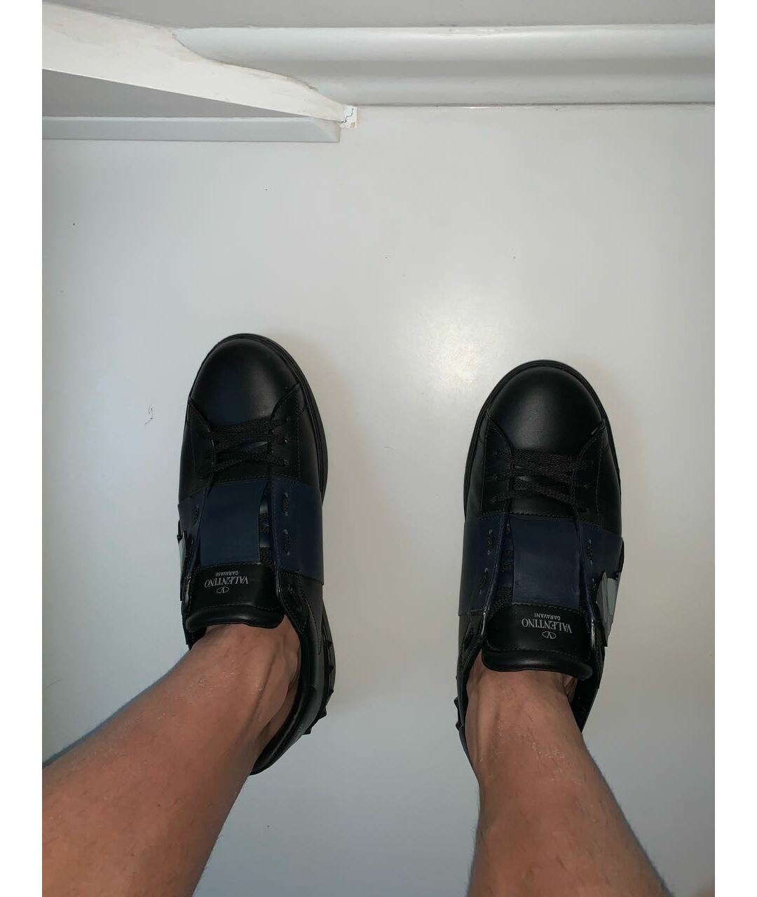 VALENTINO GARAVANI Черные кожаные низкие кроссовки / кеды, фото 7