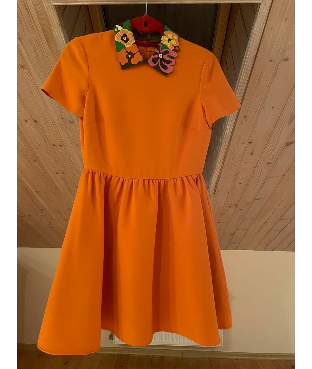 VALENTINO Оранжевое шелковое повседневное платье, фото 2