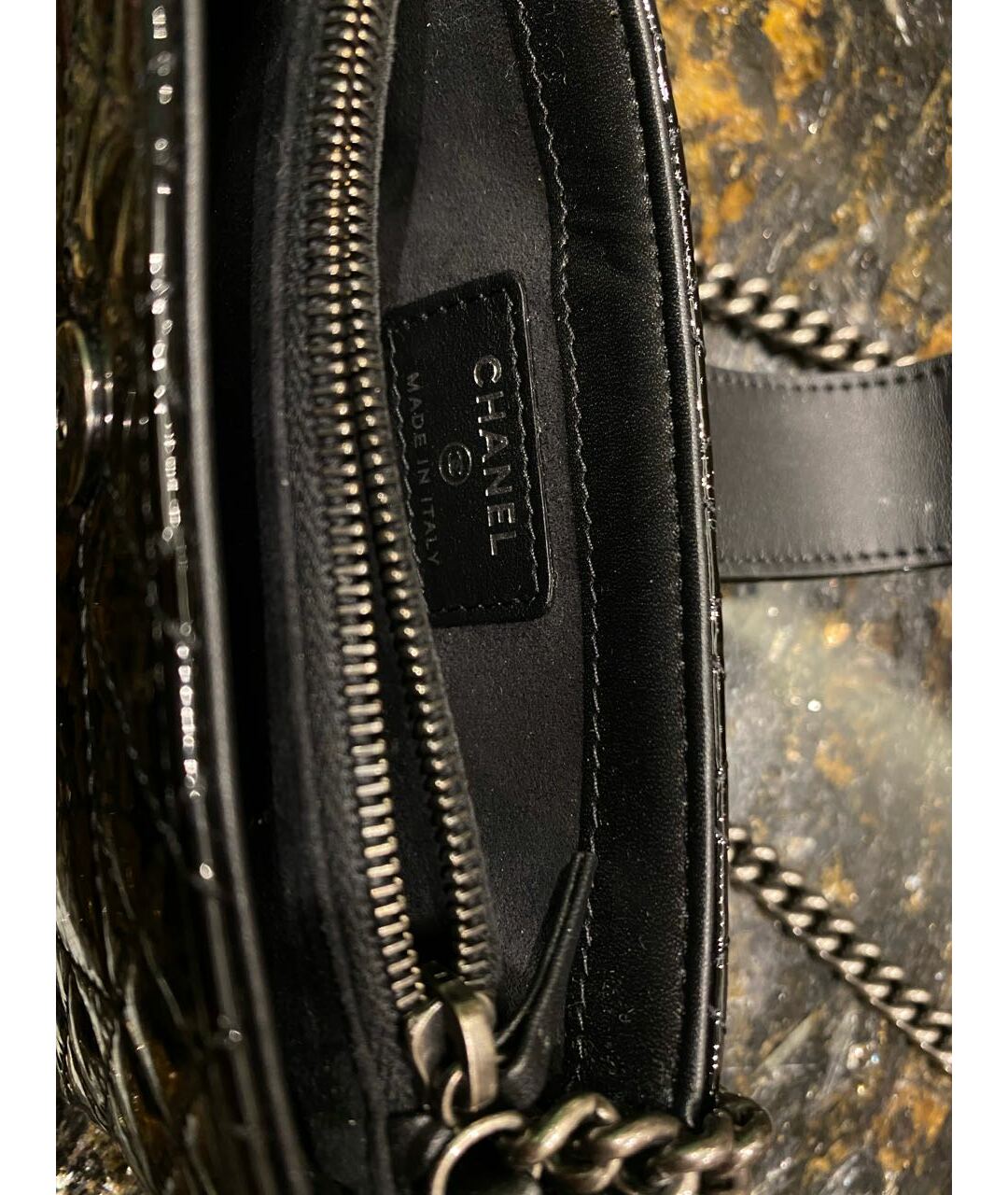 CHANEL PRE-OWNED Черная сумка тоут из лакированной кожи, фото 4