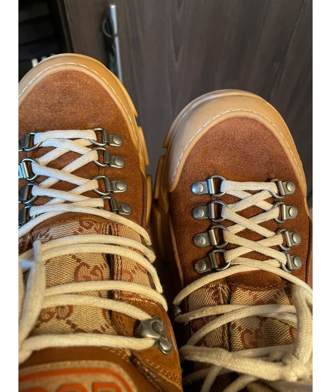 GUCCI Оранжевое замшевые низкие ботинки, фото 2