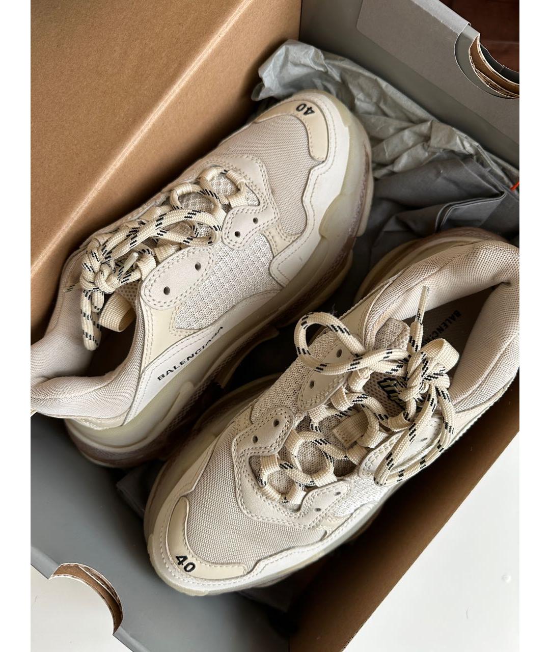 BALENCIAGA Бежевые кожаные кроссовки, фото 2