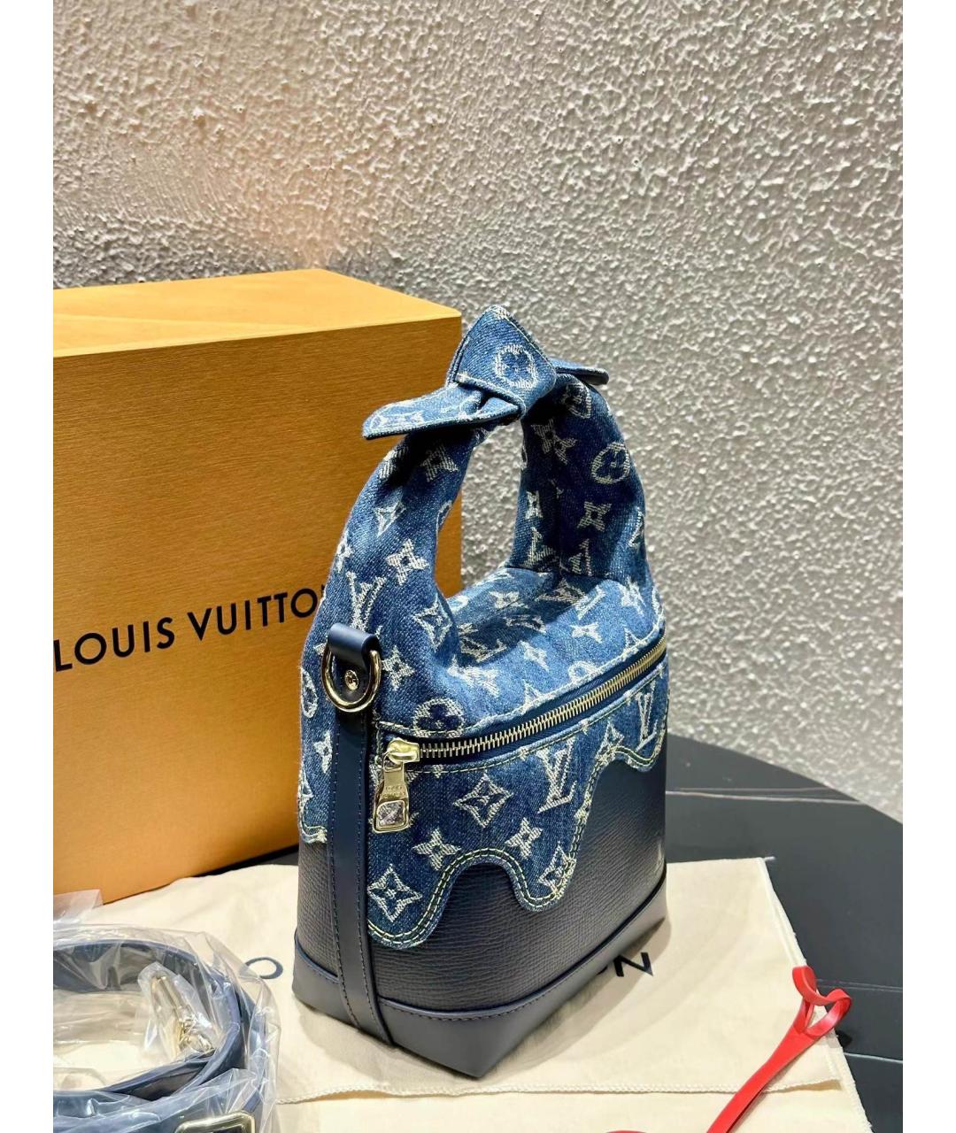 LOUIS VUITTON Синяя сумка с короткими ручками, фото 3