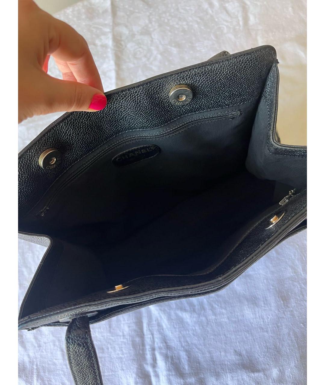 CHANEL PRE-OWNED Черная кожаная сумка с короткими ручками, фото 7