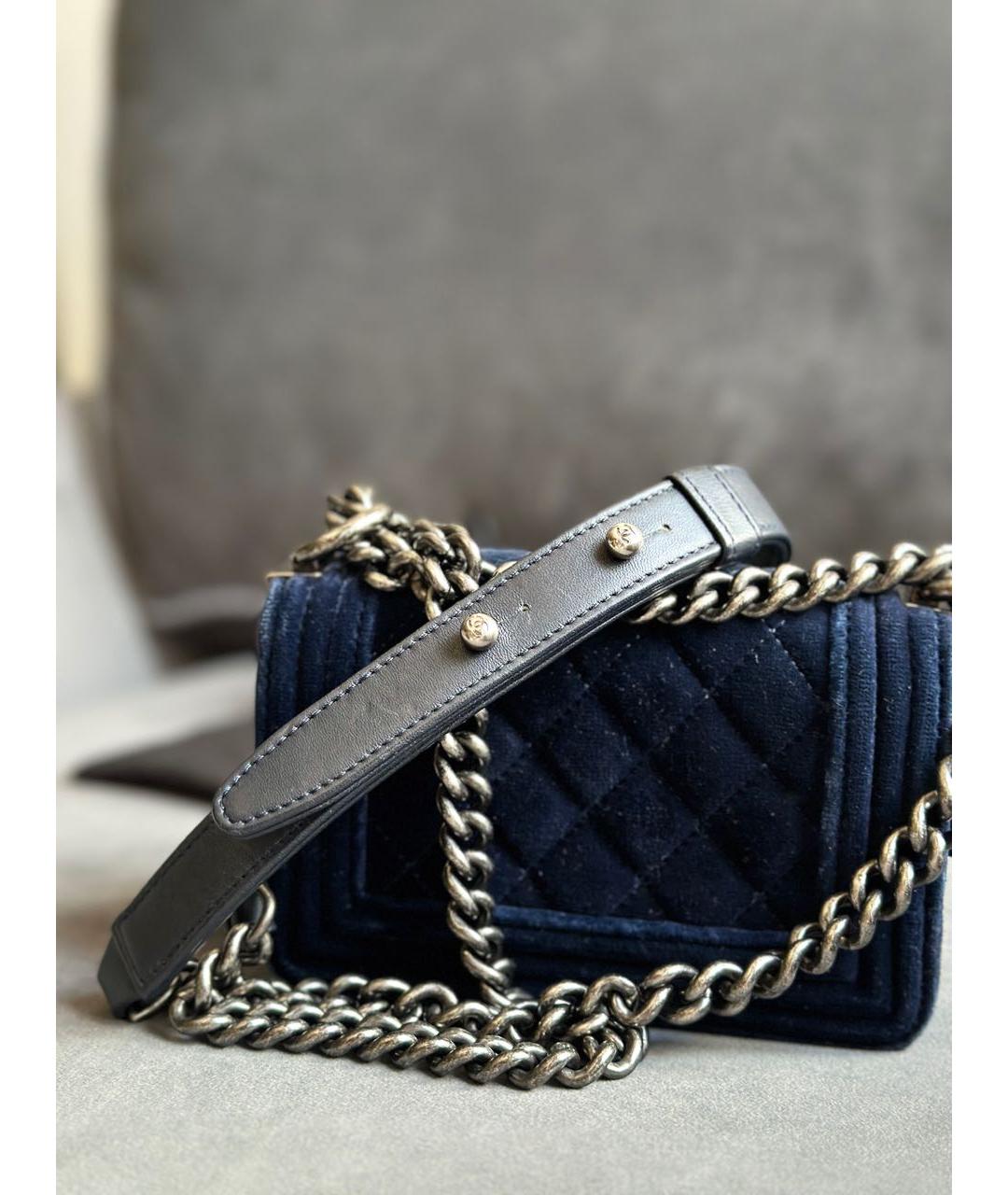 CHANEL Темно-синяя бархатная сумка через плечо, фото 5
