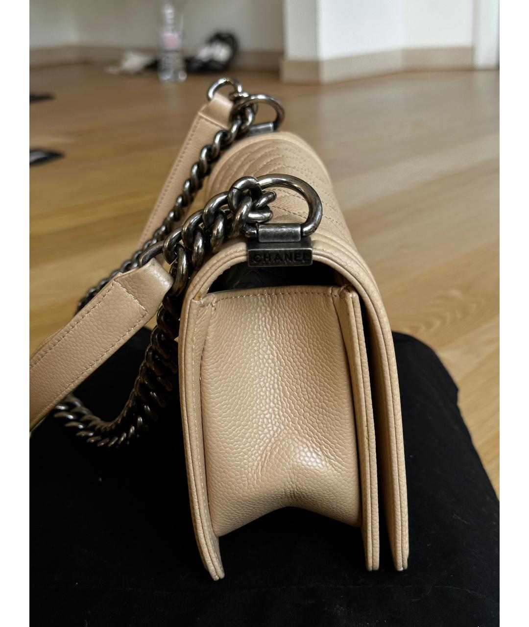 CHANEL Бежевая кожаная сумка через плечо, фото 8