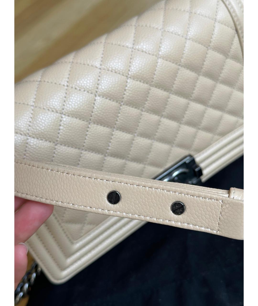 CHANEL Бежевая кожаная сумка через плечо, фото 3