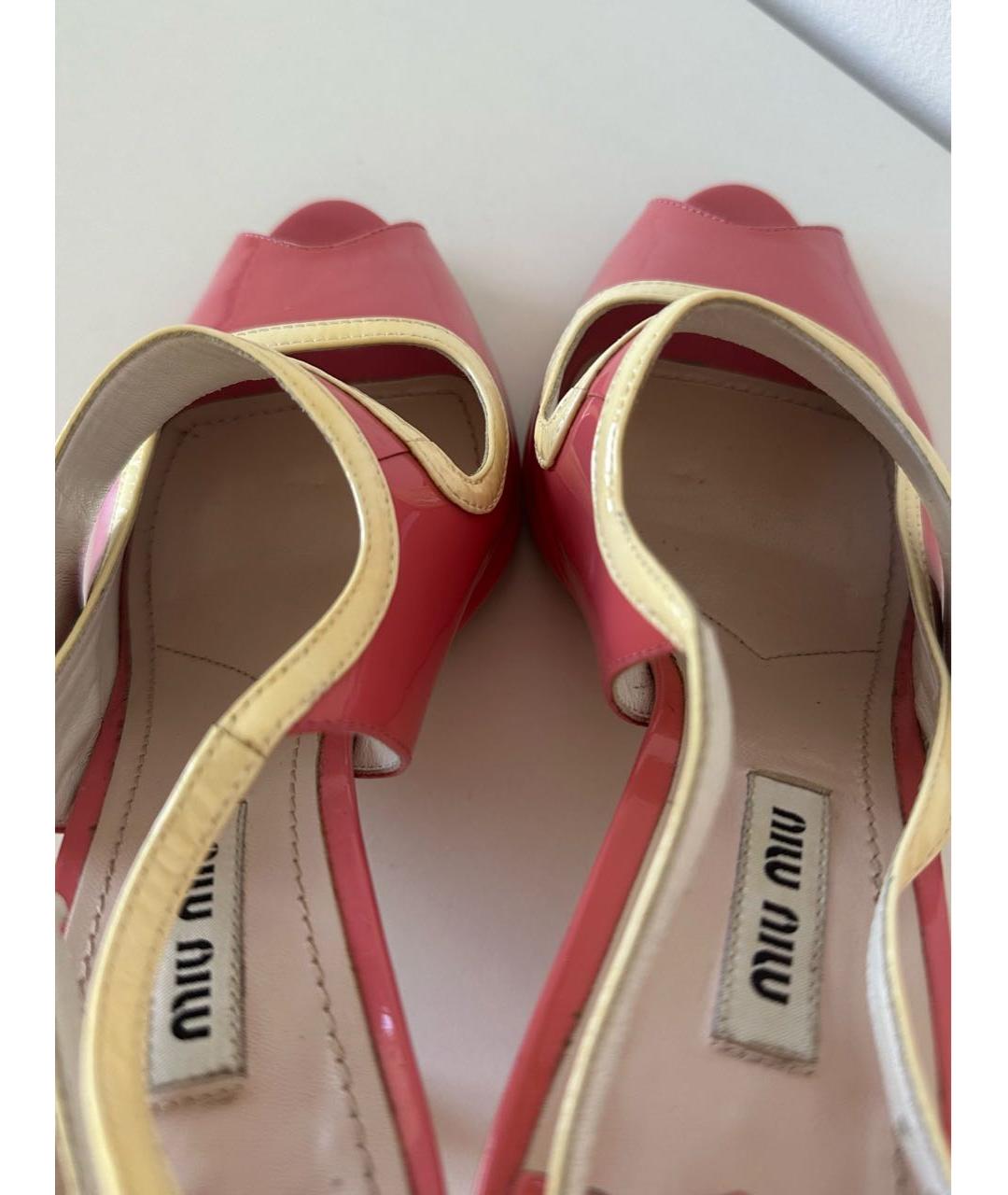 MIU MIU Розовые туфли из лакированной кожи, фото 3