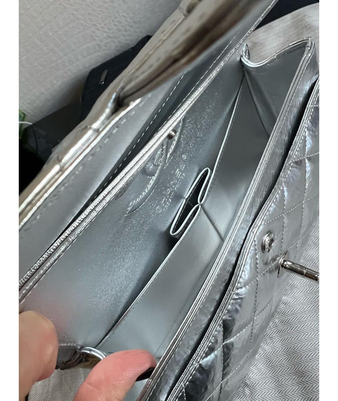 CHANEL Серебряная кожаная сумка через плечо, фото 5
