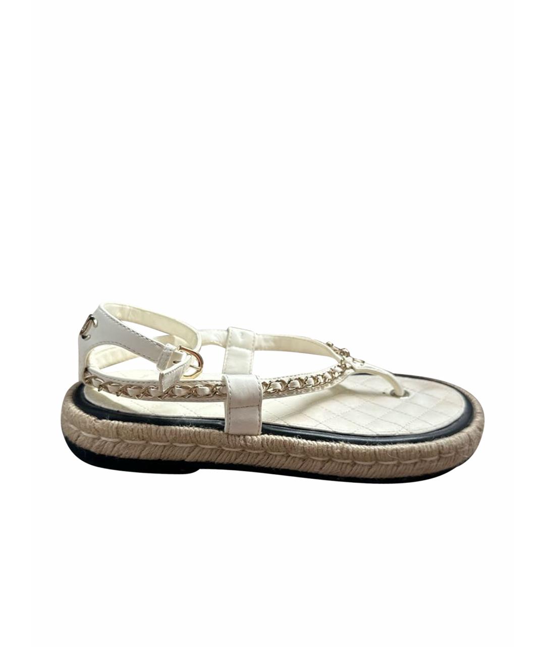 CHANEL Белые кожаные сандалии, фото 1