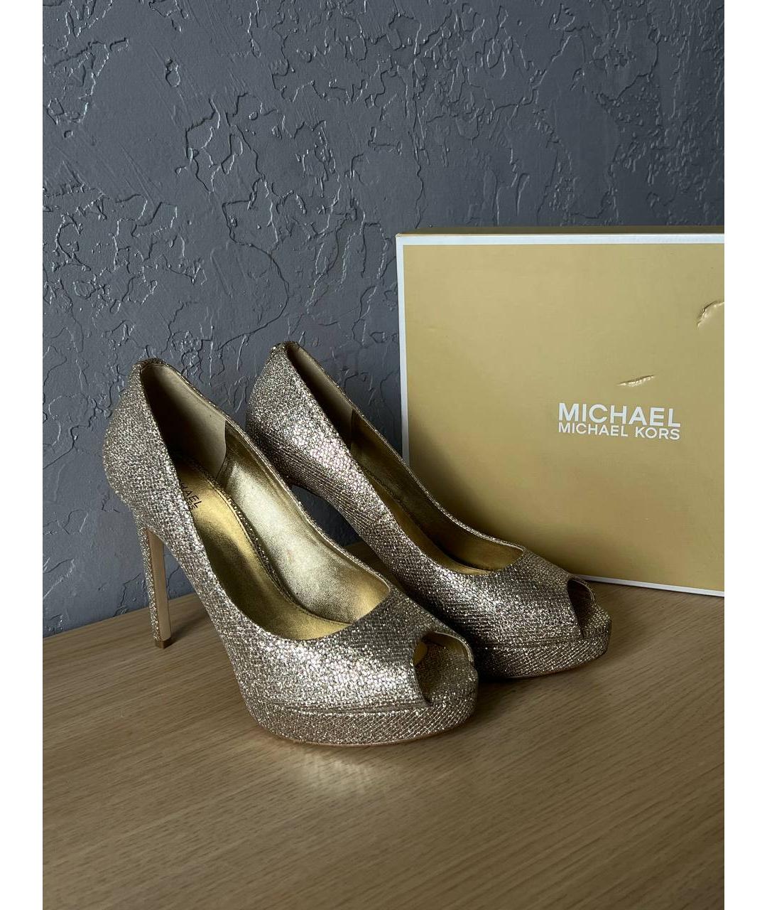 MICHAEL KORS Золотые кожаные туфли, фото 2