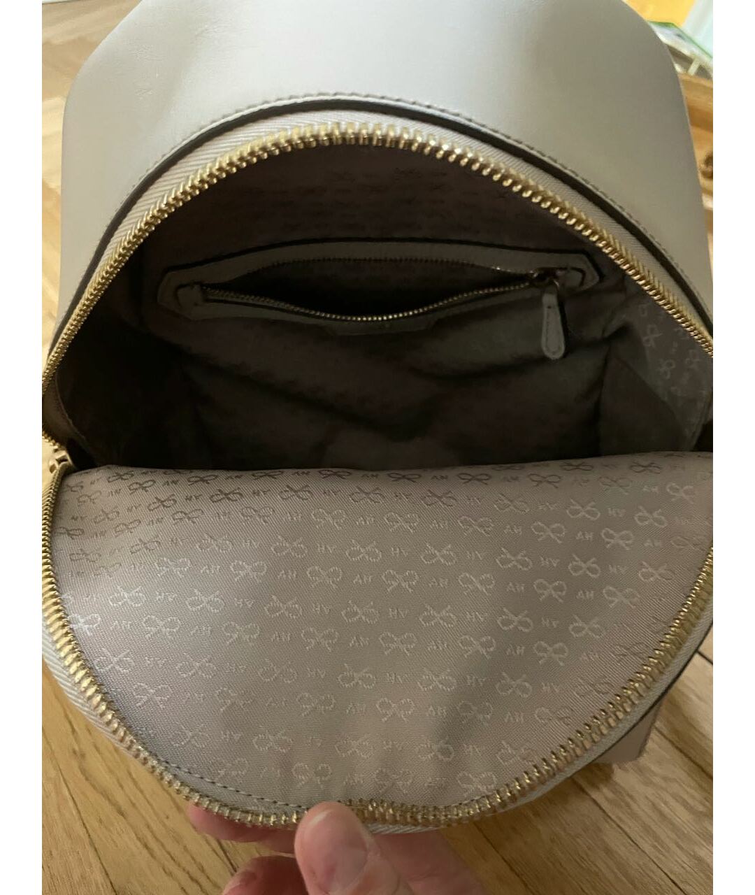 ANYA HINDMARCH Бежевый кожаный рюкзак, фото 4