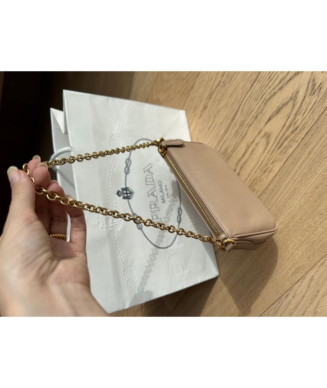 PRADA Бежевая кожаная сумка с короткими ручками, фото 6