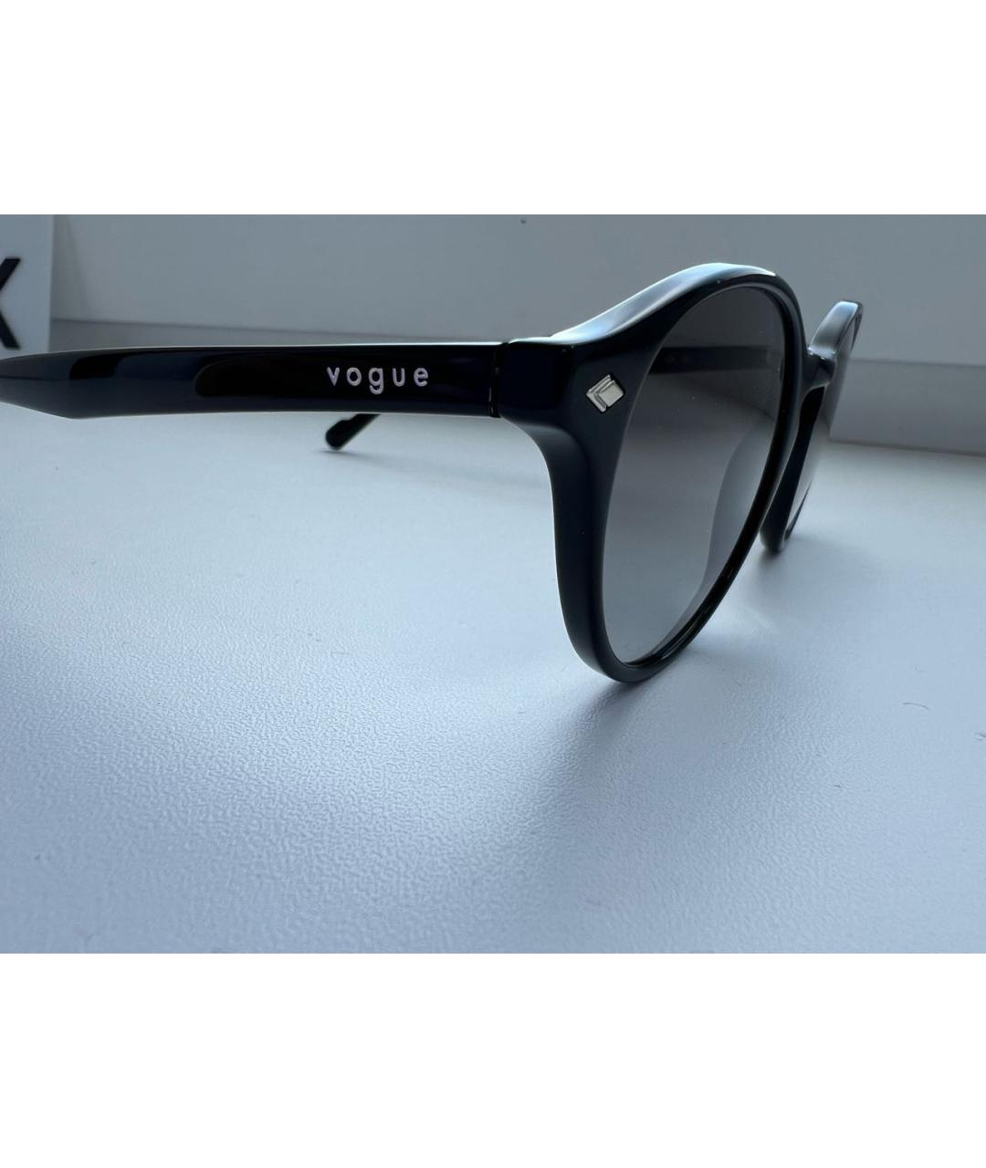 VOGUE EYEWEAR Черные пластиковые солнцезащитные очки, фото 3