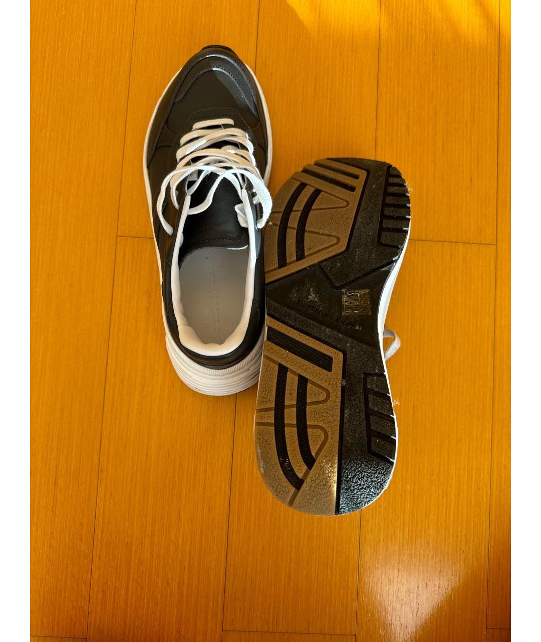 BOTTEGA VENETA Темно-синие кожаные низкие кроссовки / кеды, фото 5
