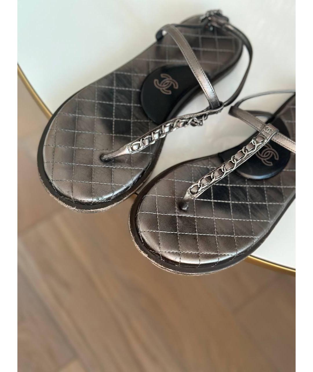 CHANEL PRE-OWNED Серебряные кожаные сандалии, фото 7