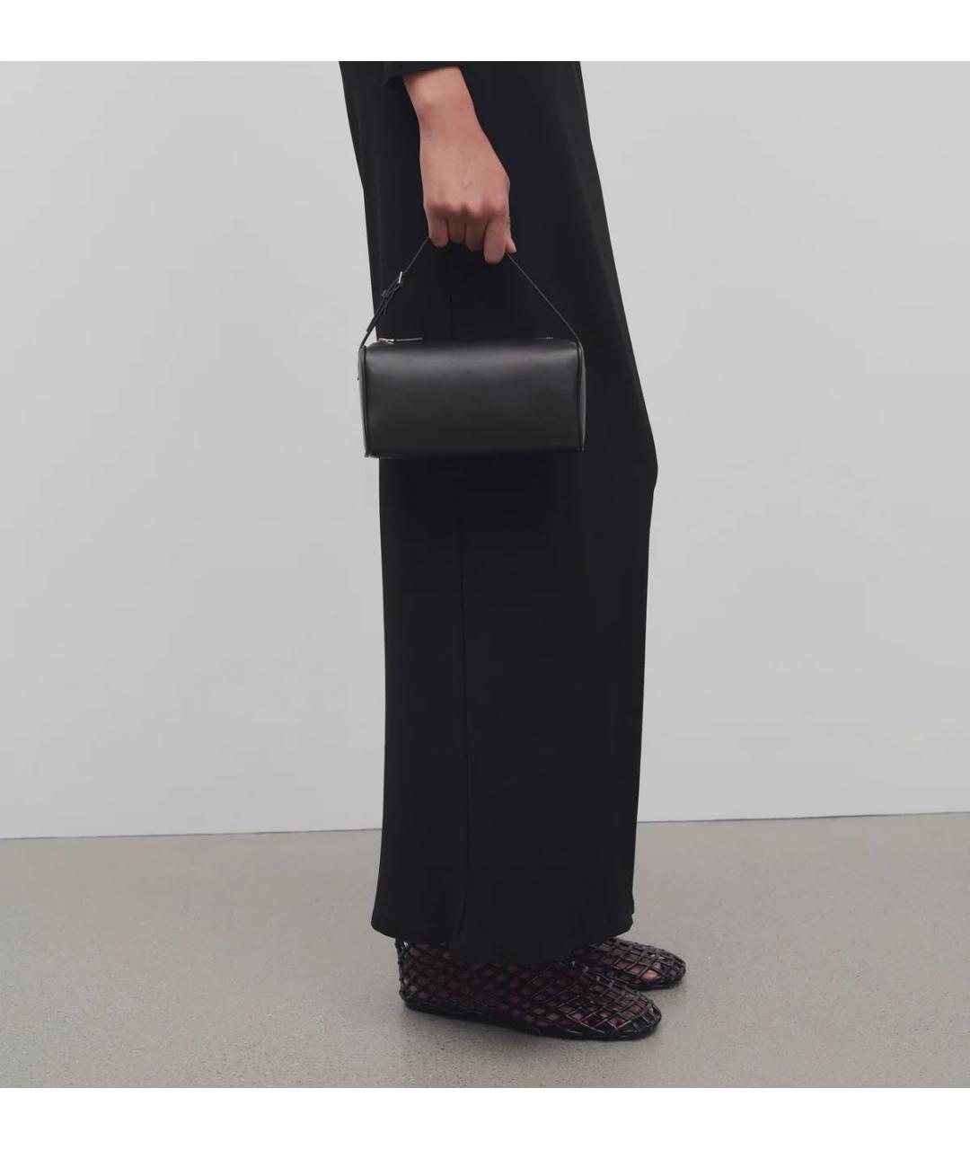 THE ROW Черная кожаная сумка с короткими ручками, фото 3