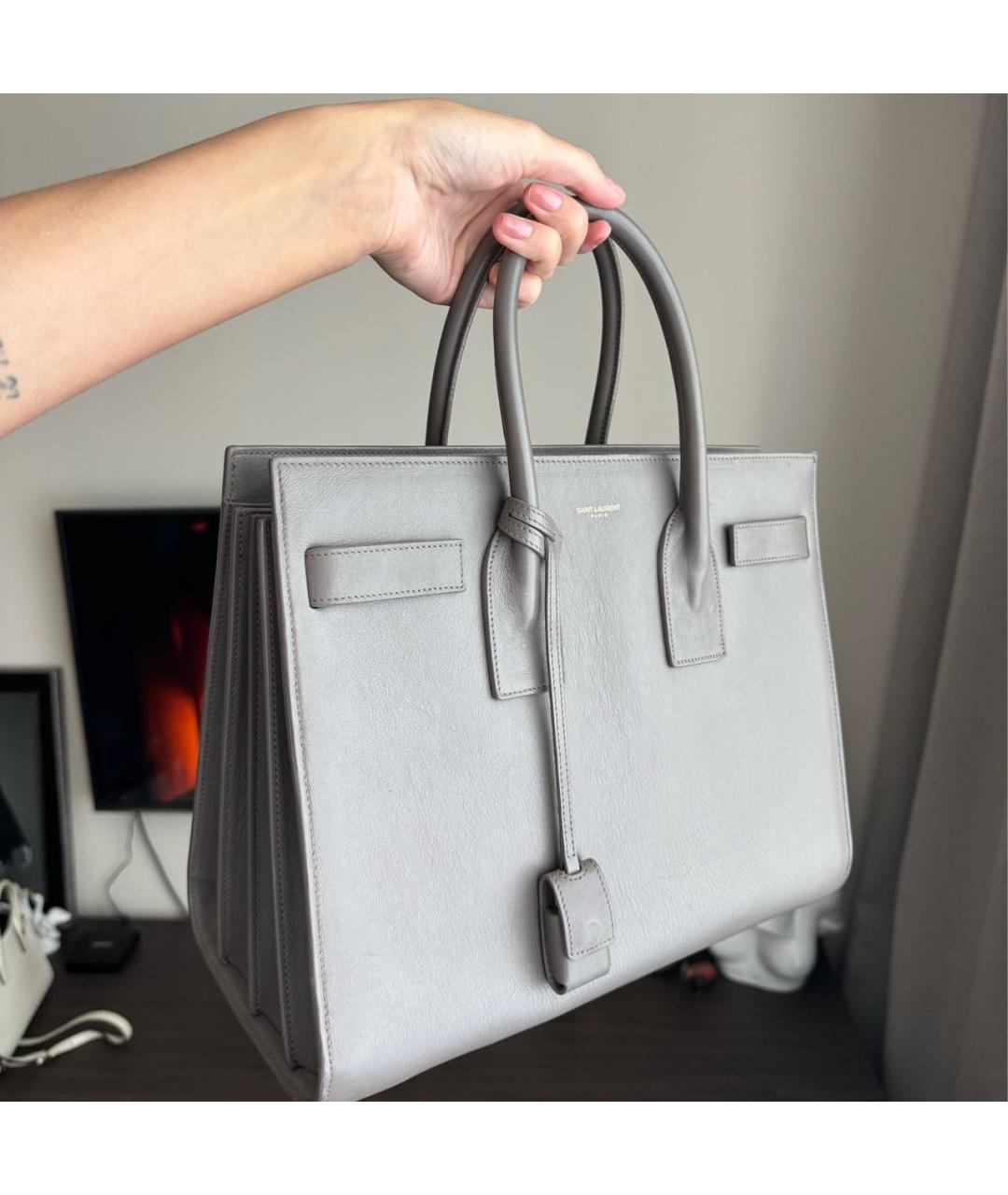 SAINT LAURENT Серая кожаная сумка с короткими ручками, фото 7