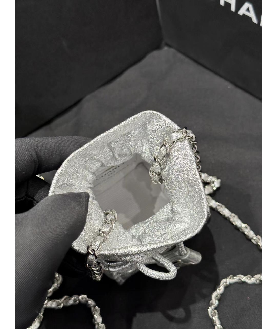 CHANEL PRE-OWNED Серебряная сумка через плечо, фото 5