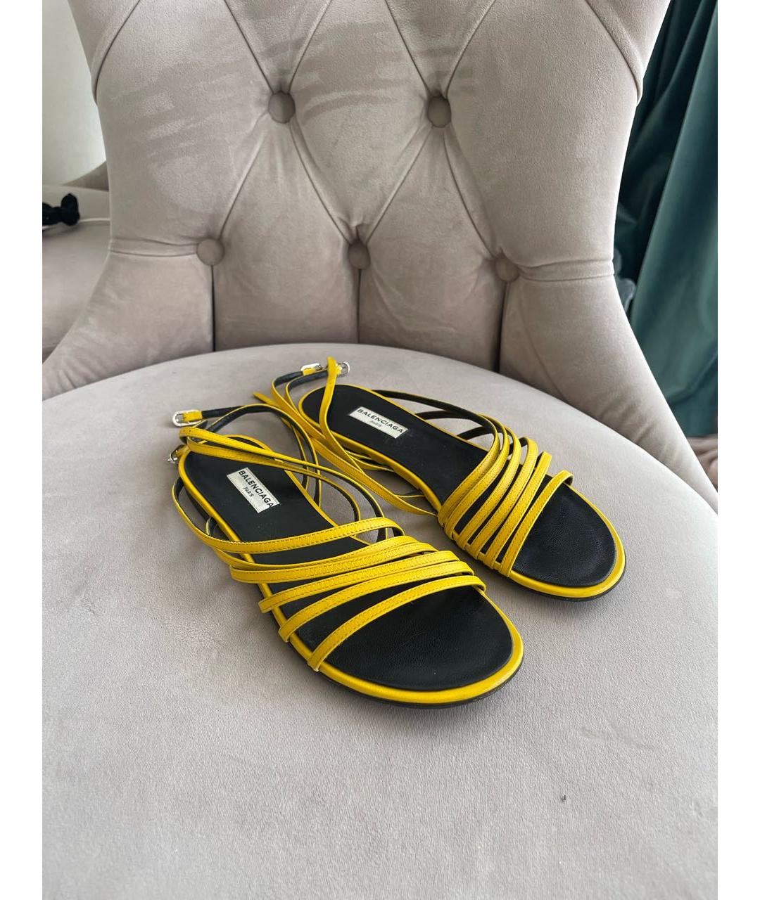 BALENCIAGA Желтые кожаные сандалии, фото 8