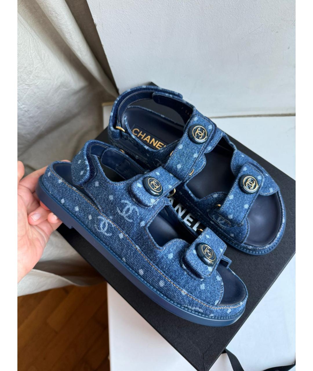 CHANEL PRE-OWNED Синие текстильные сандалии, фото 4