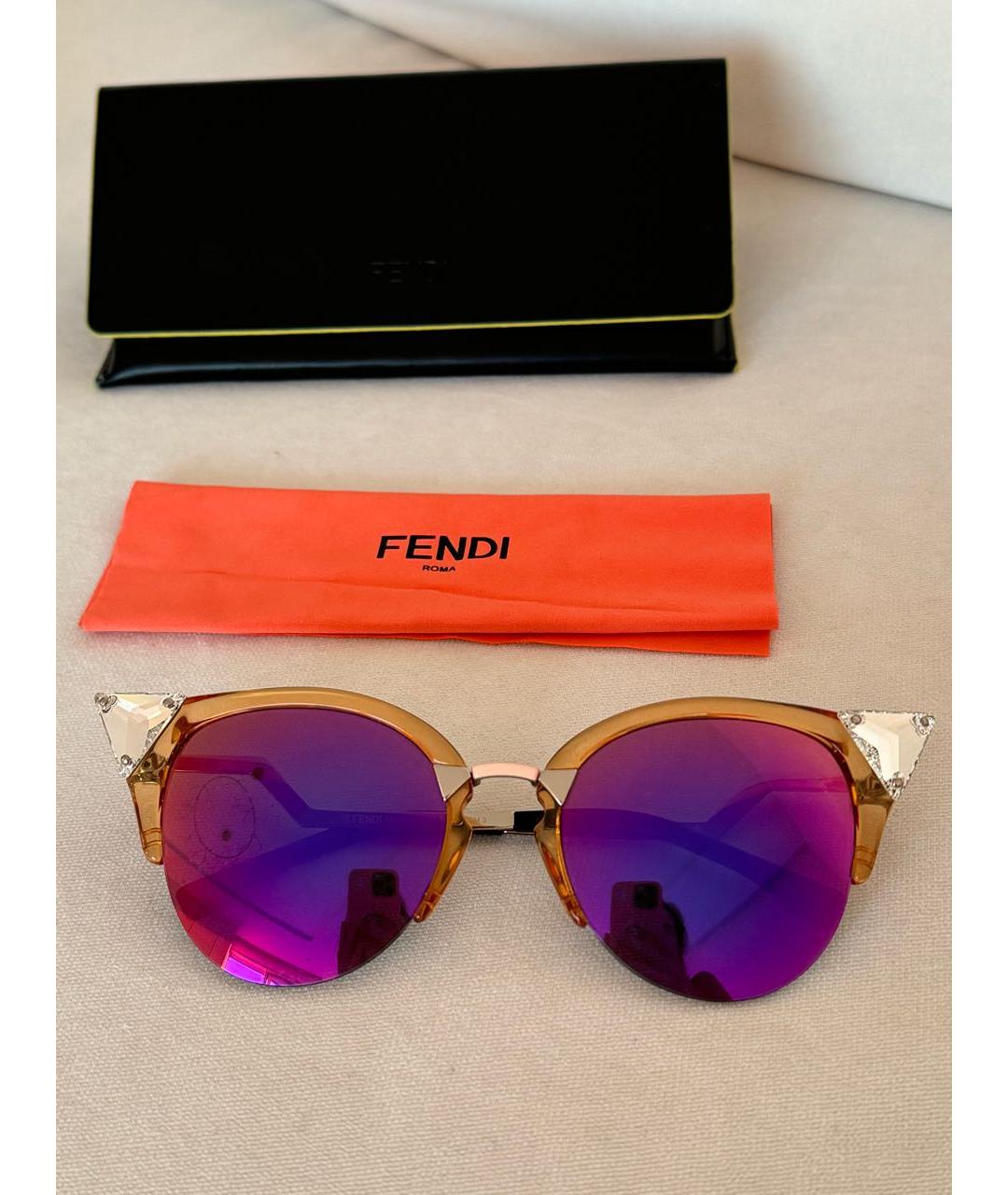 FENDI Пластиковые солнцезащитные очки, фото 2