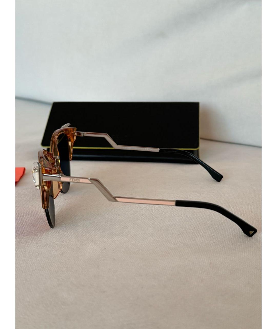 FENDI Пластиковые солнцезащитные очки, фото 4