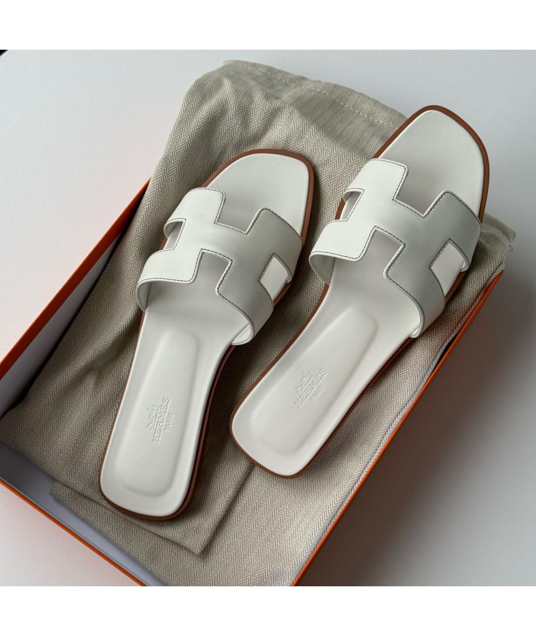 HERMES PRE-OWNED Белые кожаные сандалии, фото 4