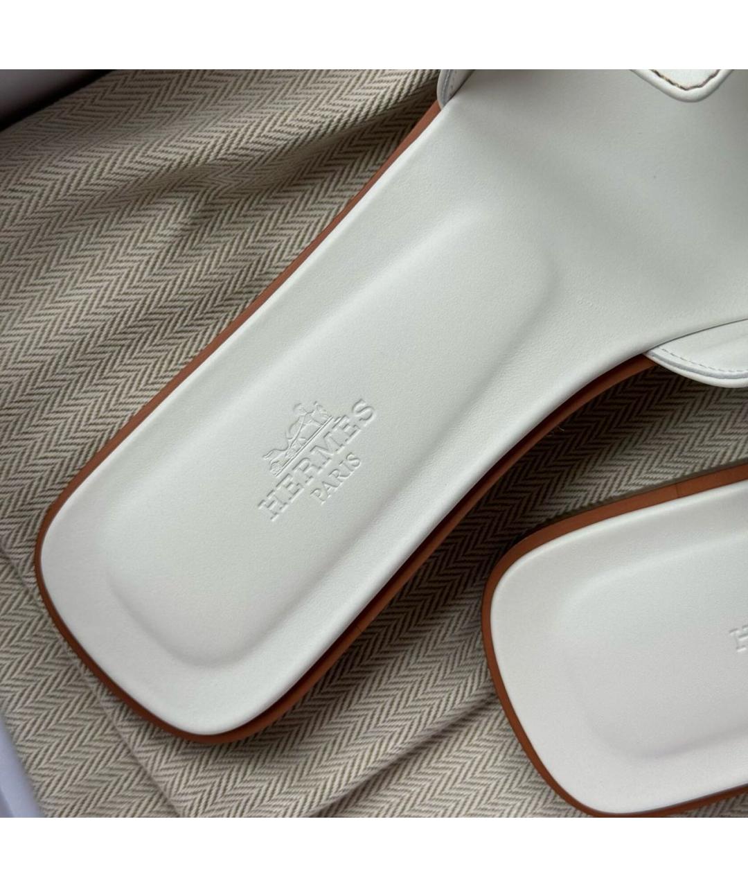 HERMES PRE-OWNED Белые кожаные сандалии, фото 6