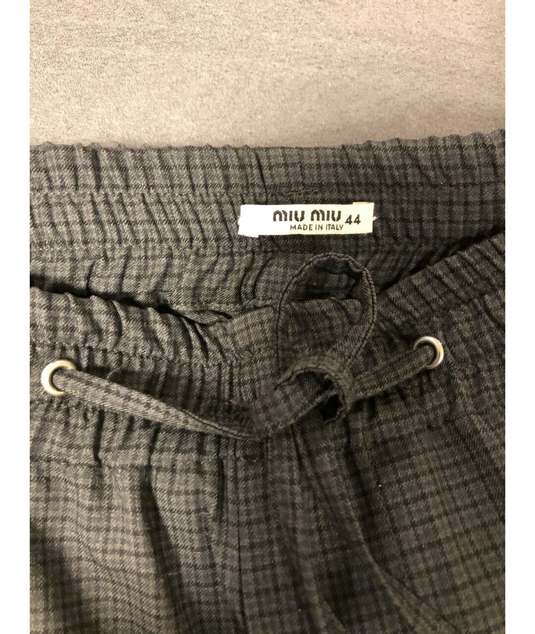 MIU MIU Серые шерстяные шорты, фото 3