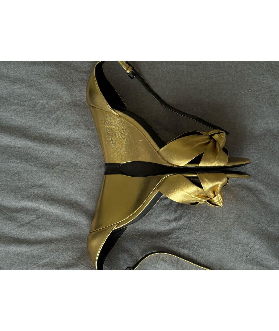 SAINT LAURENT Золотые кожаные босоножки, фото 9
