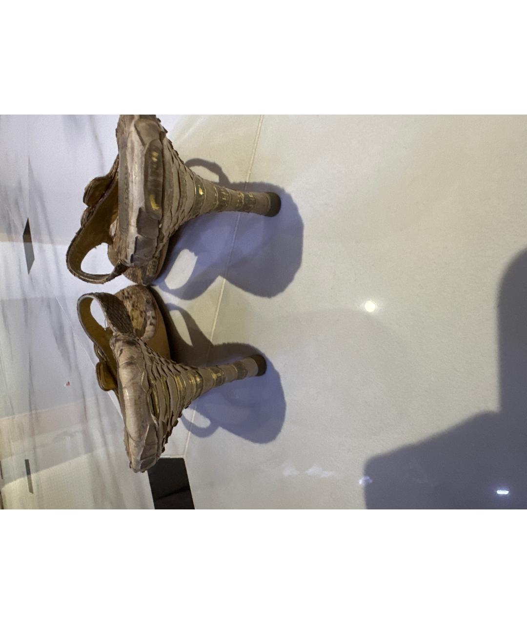 RENE CAOVILLA Бежевые лодочки на низком каблуке из экзотической кожи, фото 4