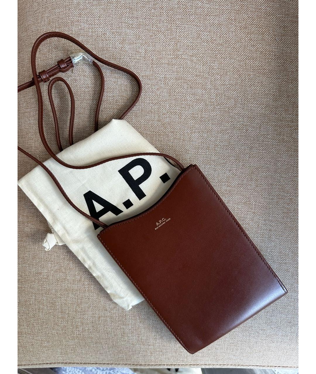 A.P.C. Коричневая кожаная сумка через плечо, фото 3