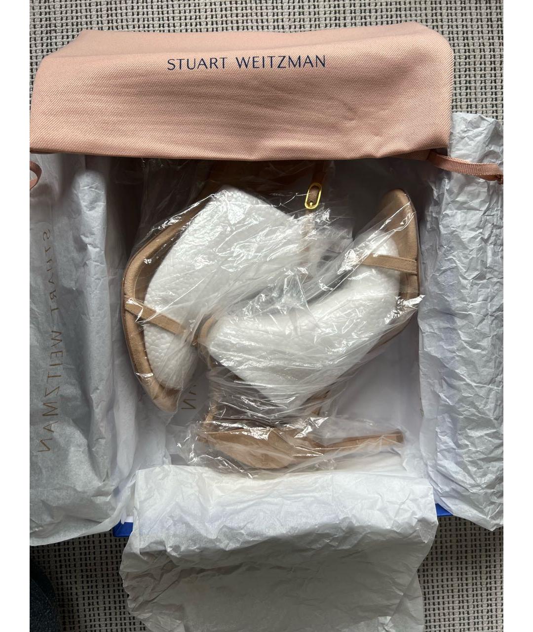 STUART WEITZMAN Бежевые замшевые босоножки, фото 6