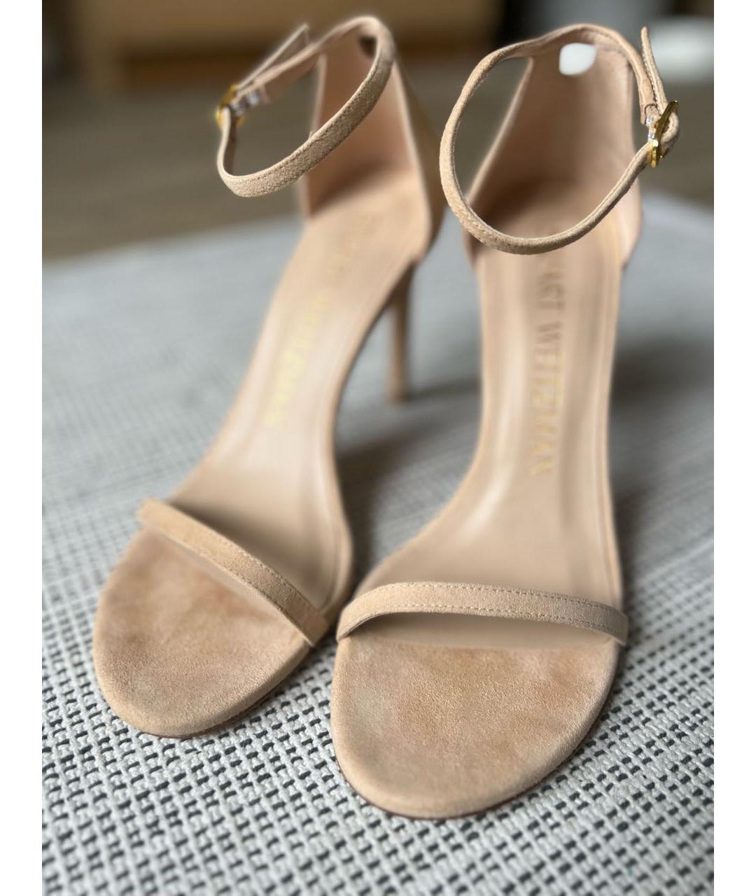 STUART WEITZMAN Бежевые замшевые босоножки, фото 2