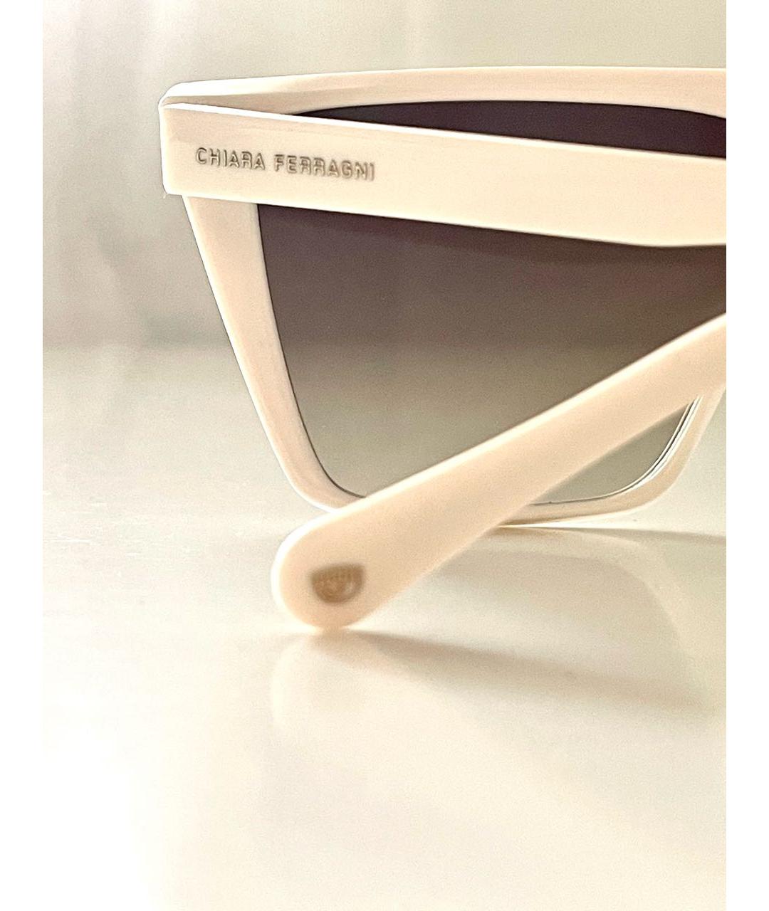 CHIARA FERRAGNI Белые пластиковые солнцезащитные очки, фото 4