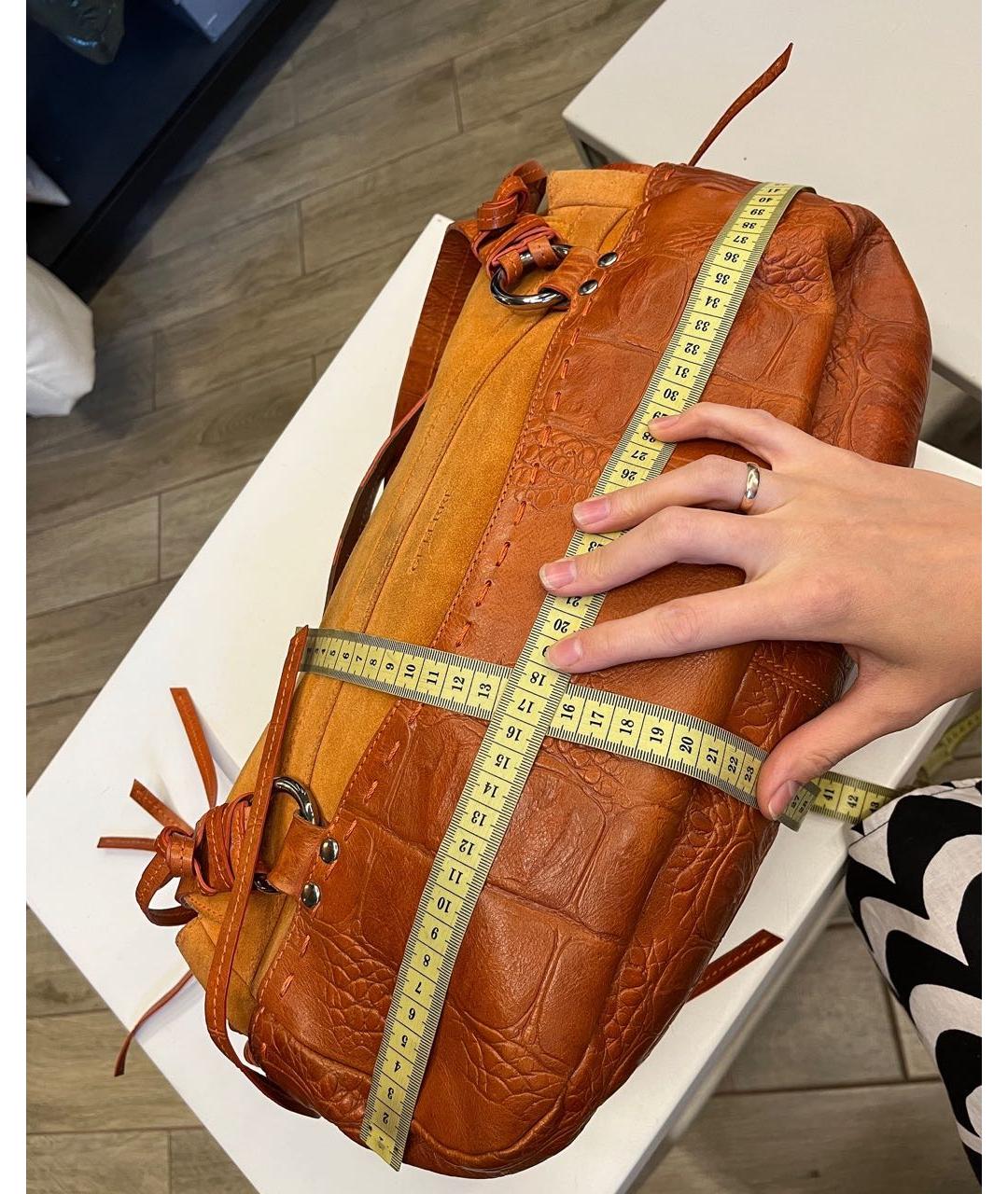 GIANFRANCO FERRE Оранжевая замшевая сумка с короткими ручками, фото 7