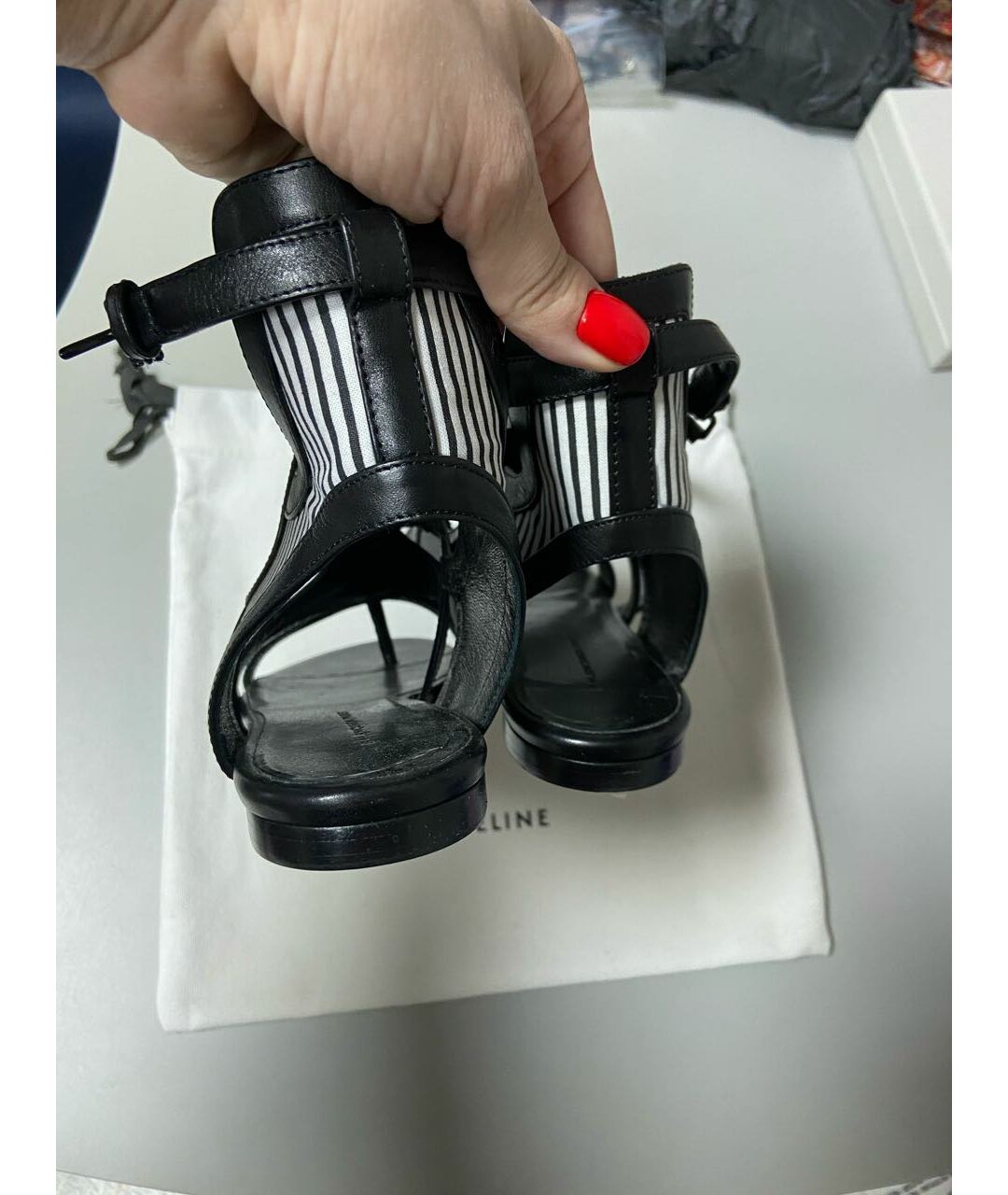 BALENCIAGA Черные кожаные сандалии, фото 4
