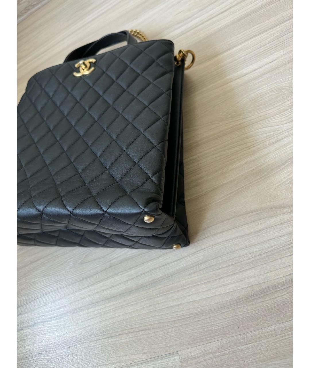 CHANEL PRE-OWNED Черная кожаная сумка с короткими ручками, фото 4