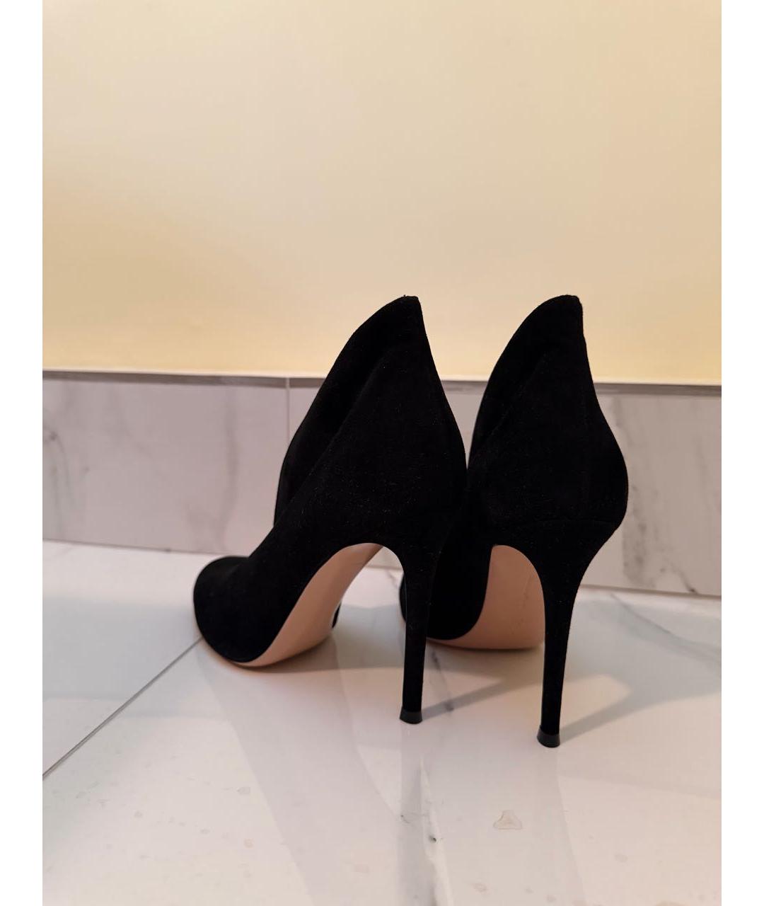 GIANVITO ROSSI Черные замшевые ботильоны, фото 6