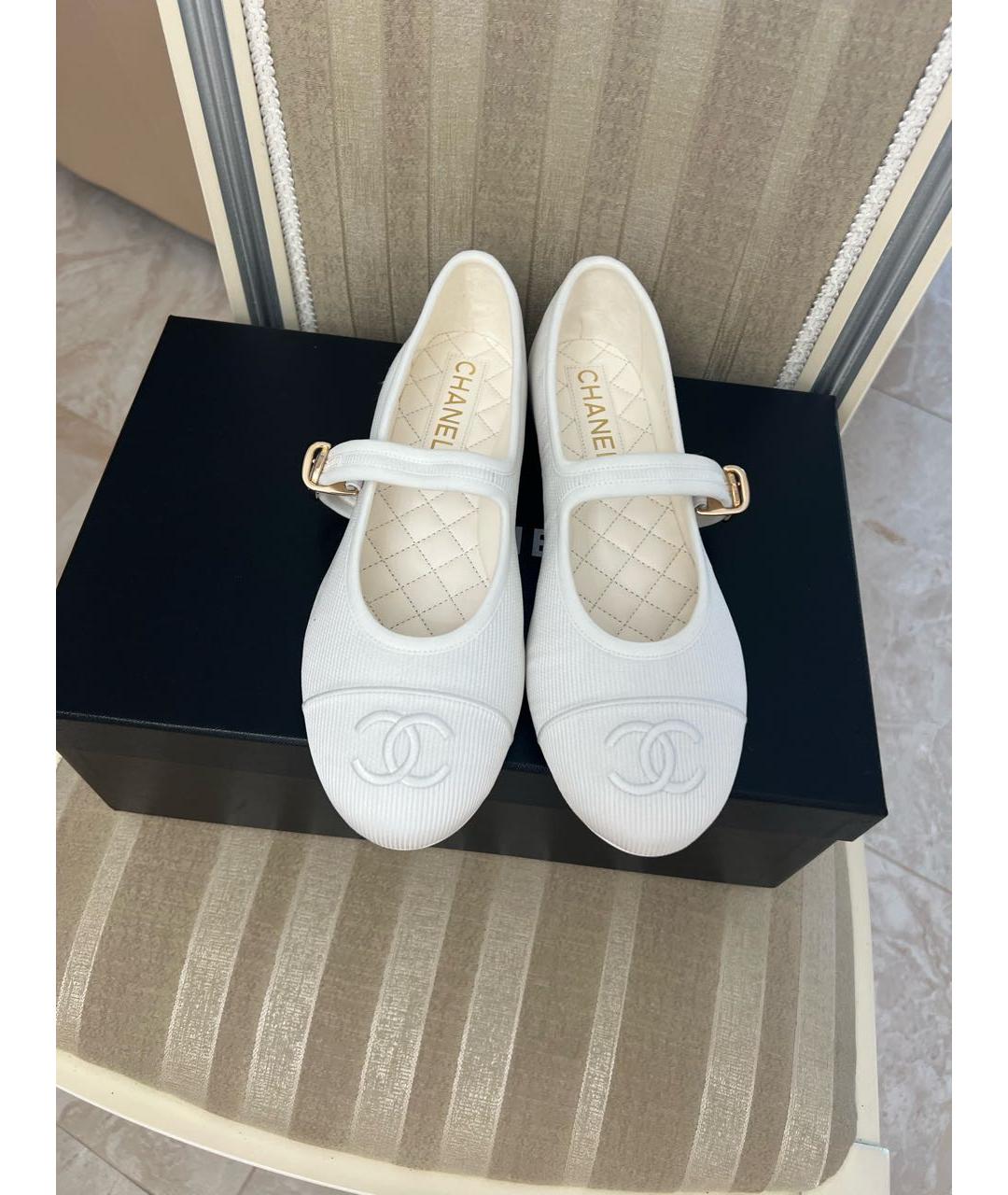 CHANEL PRE-OWNED Белые балетки, фото 6