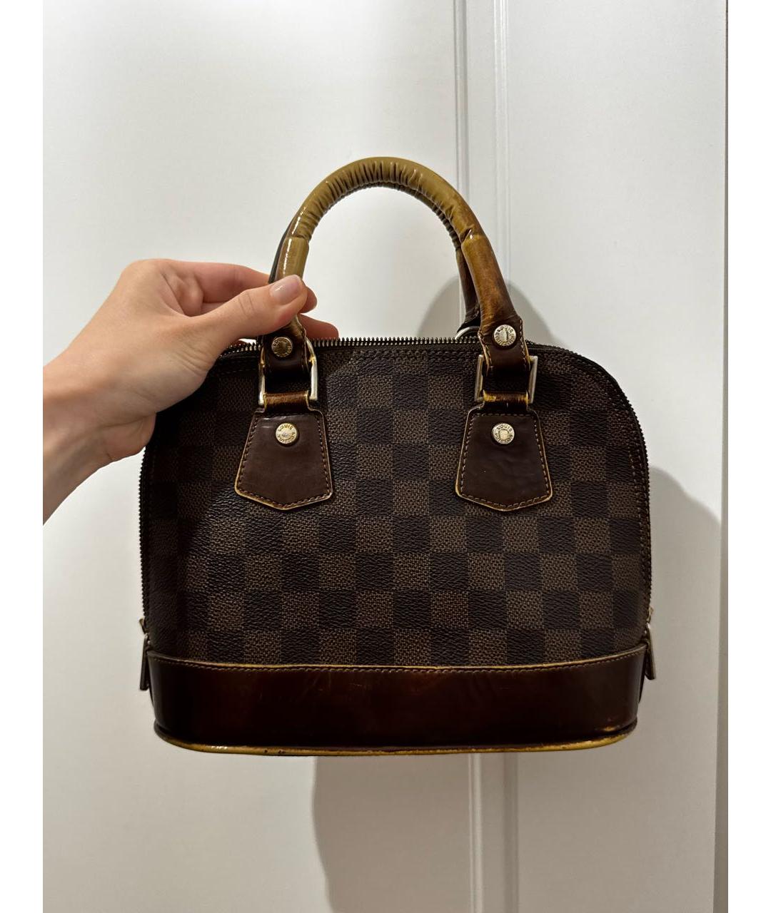 LOUIS VUITTON Коричневая кожаная сумка с короткими ручками, фото 9