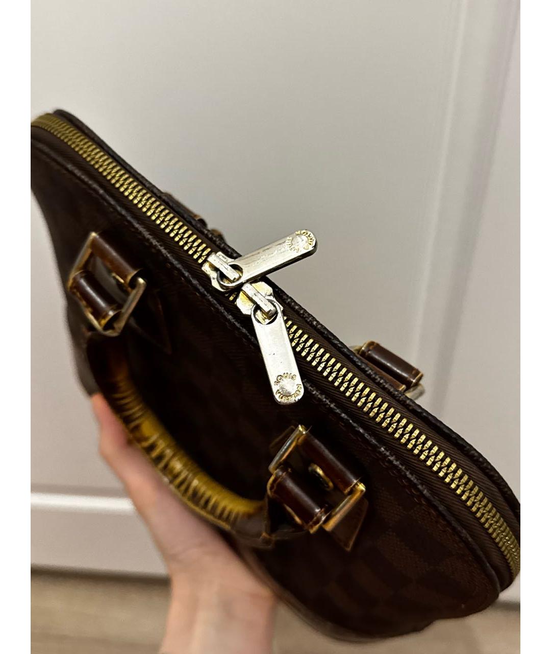 LOUIS VUITTON Коричневая кожаная сумка с короткими ручками, фото 7