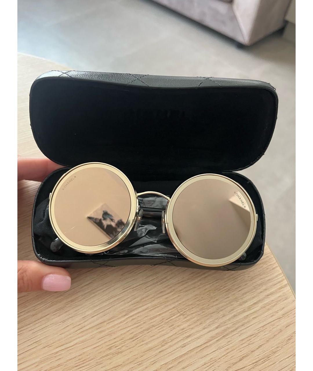 CHANEL Золотые металлические солнцезащитные очки, фото 4