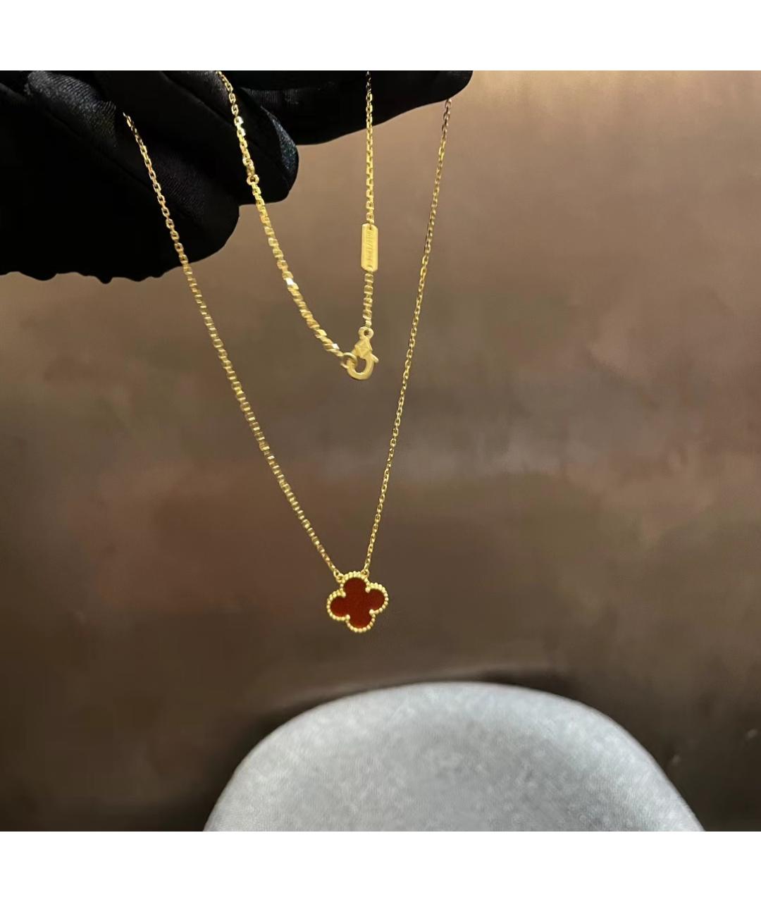 VAN CLEEF & ARPELS Красная подвеска из желтого золота, фото 4