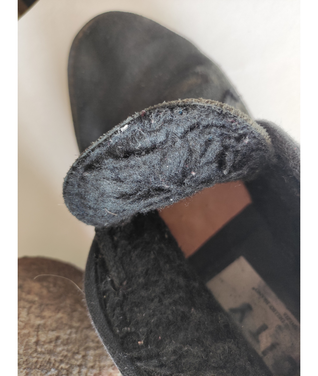 GOLDEN GOOSE DELUXE BRAND Черные замшевые низкие ботинки, фото 2