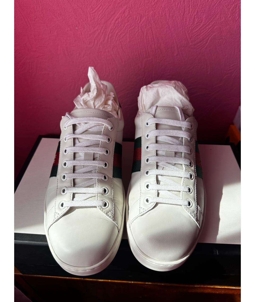 GUCCI Белые кожаные низкие кроссовки / кеды, фото 2