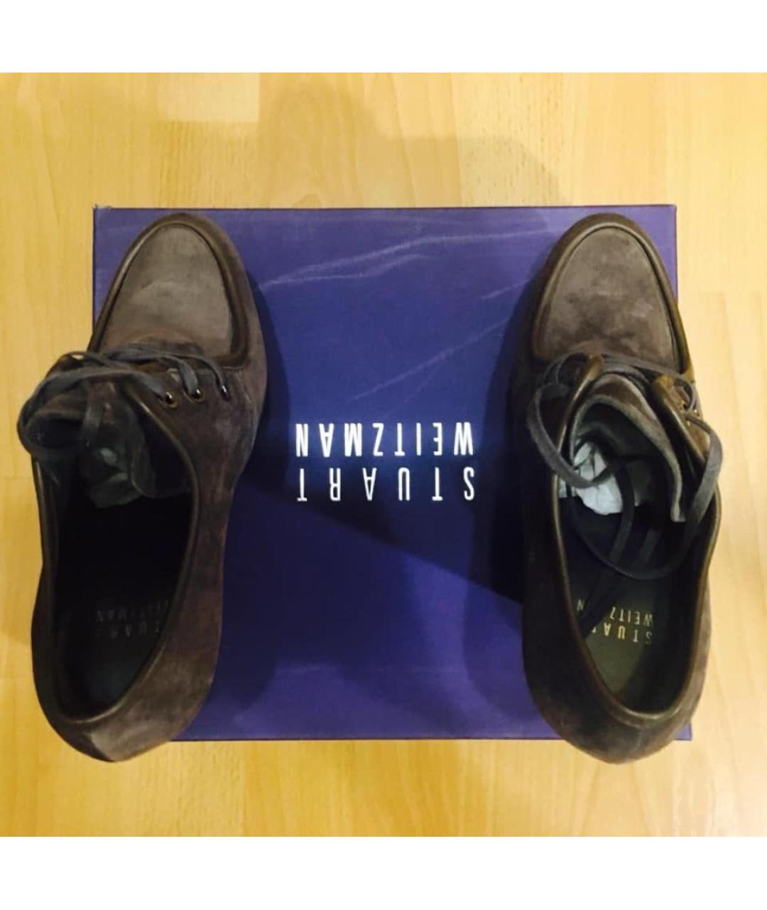 STUART WEITZMAN Коричневые замшевые ботильоны, фото 3
