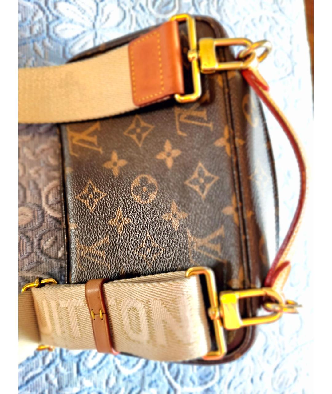 LOUIS VUITTON Коричневая кожаная сумка через плечо, фото 7